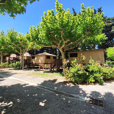 Camping Porte Des Alpilles By M.A Destination Glamping Saint-Étienne-du-Grès Dış mekan fotoğraf