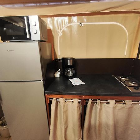 Camping Porte Des Alpilles By M.A Destination Glamping Saint-Étienne-du-Grès Dış mekan fotoğraf