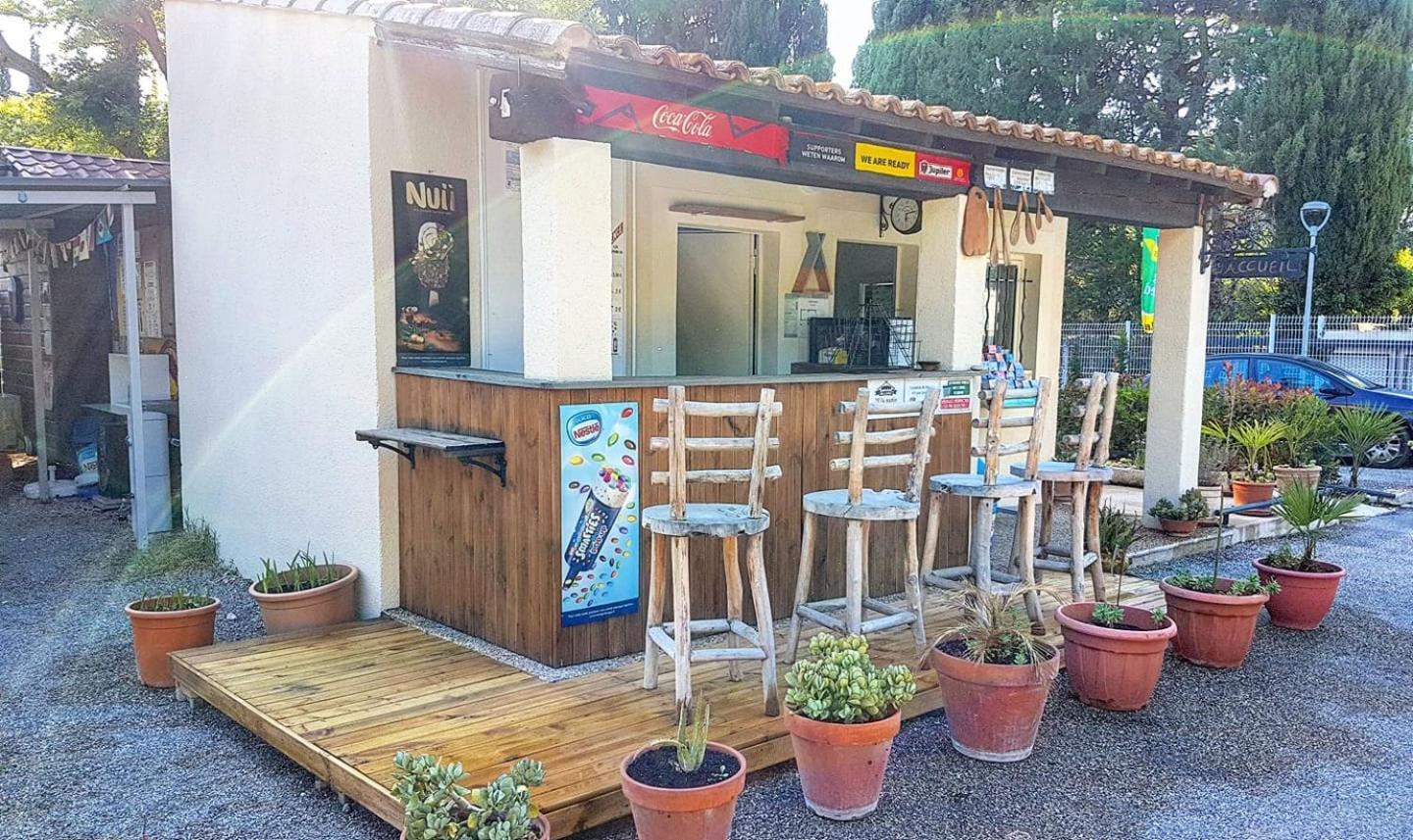 Camping Porte Des Alpilles By M.A Destination Glamping Saint-Étienne-du-Grès Dış mekan fotoğraf