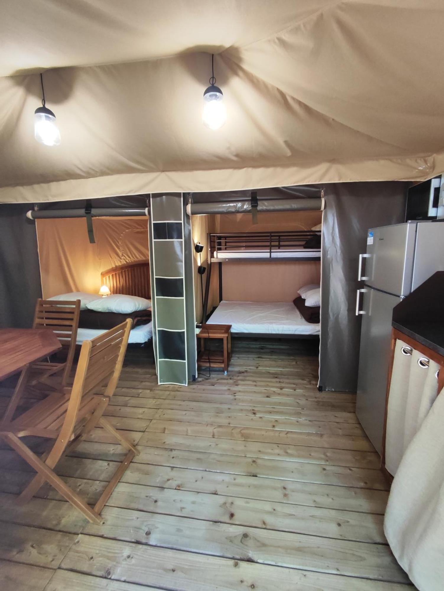 Camping Porte Des Alpilles By M.A Destination Glamping Saint-Étienne-du-Grès Dış mekan fotoğraf