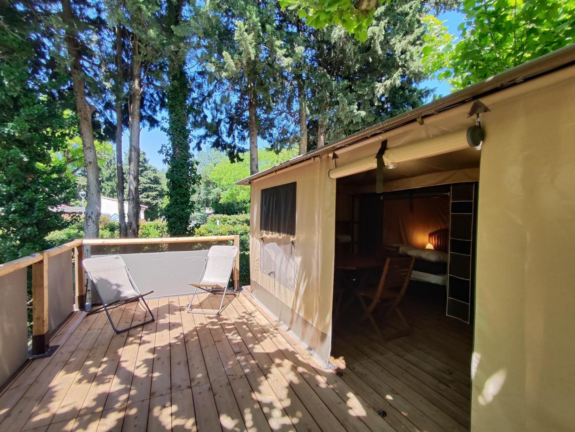 Camping Porte Des Alpilles By M.A Destination Glamping Saint-Étienne-du-Grès Dış mekan fotoğraf