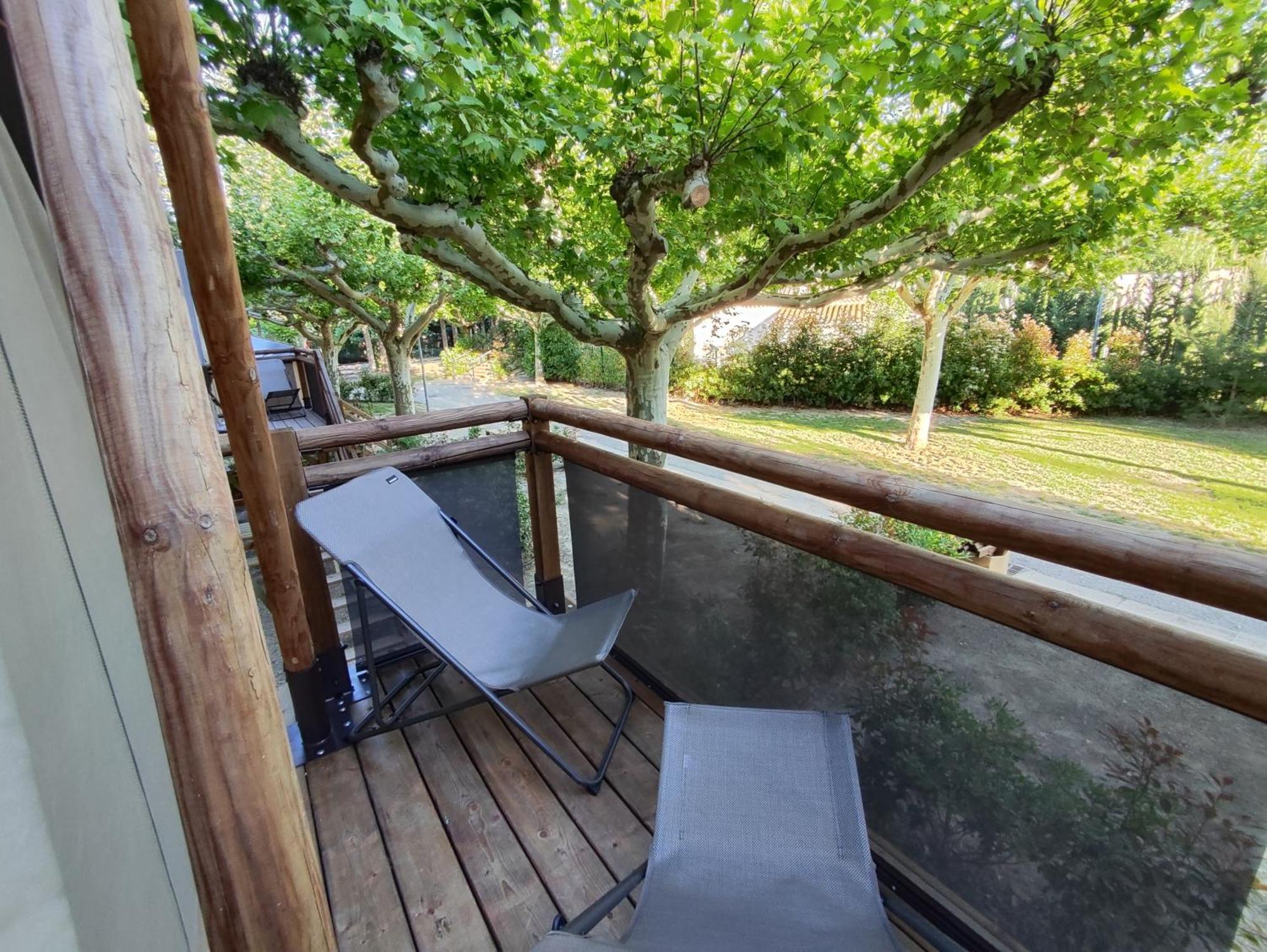 Camping Porte Des Alpilles By M.A Destination Glamping Saint-Étienne-du-Grès Dış mekan fotoğraf